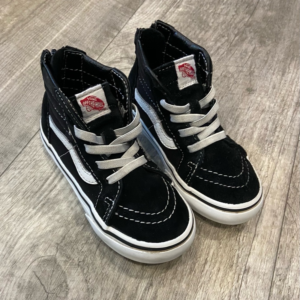 Vans Black & White High Tops Size 9 Shoes Youth Boys